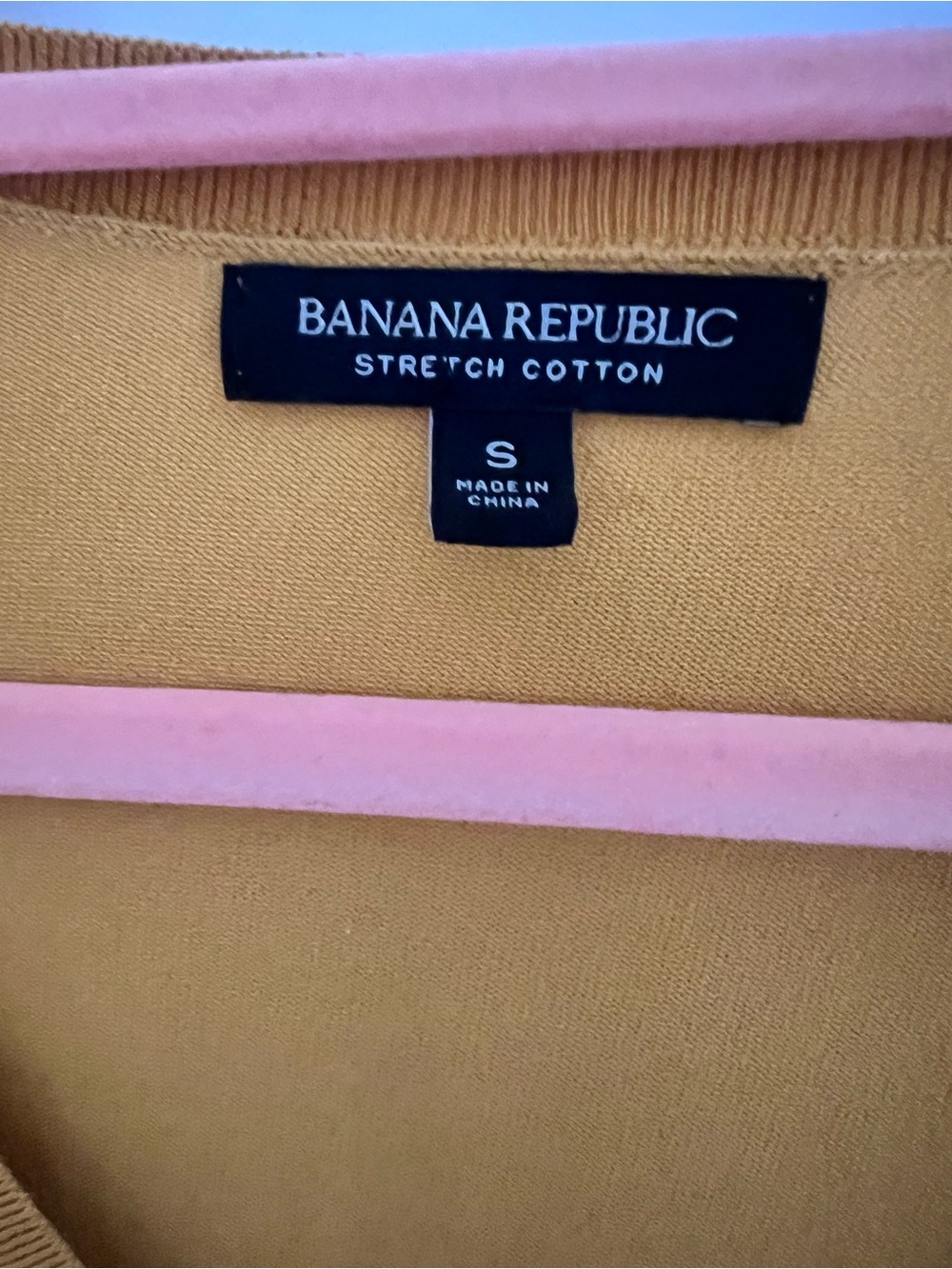 Banana Republic V-Neck Sweater in Mustard Yellow - Picture 4 of 6